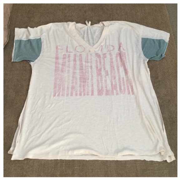 Free People Graphic City Slicker Oversized.  NWT. - Picture 6 of 7